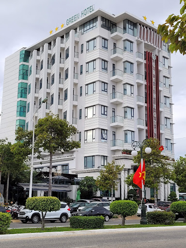 GREEN HOTEL