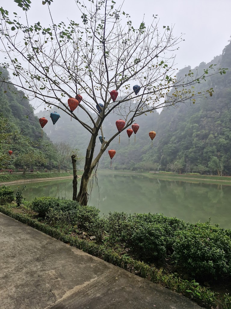 HOÀNG LONG HOTEL (KHÁCH SẠN HOÀNG LONG)
