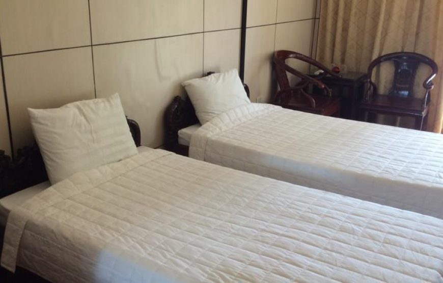 HUONG TRA HOTEL (KHÁCH SẠN HƯƠNG TRÀ)