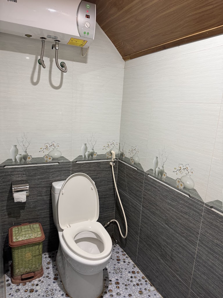 Hang Lan Bungalow