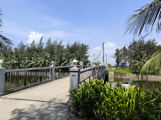 Hoa Nắng Camping Beach