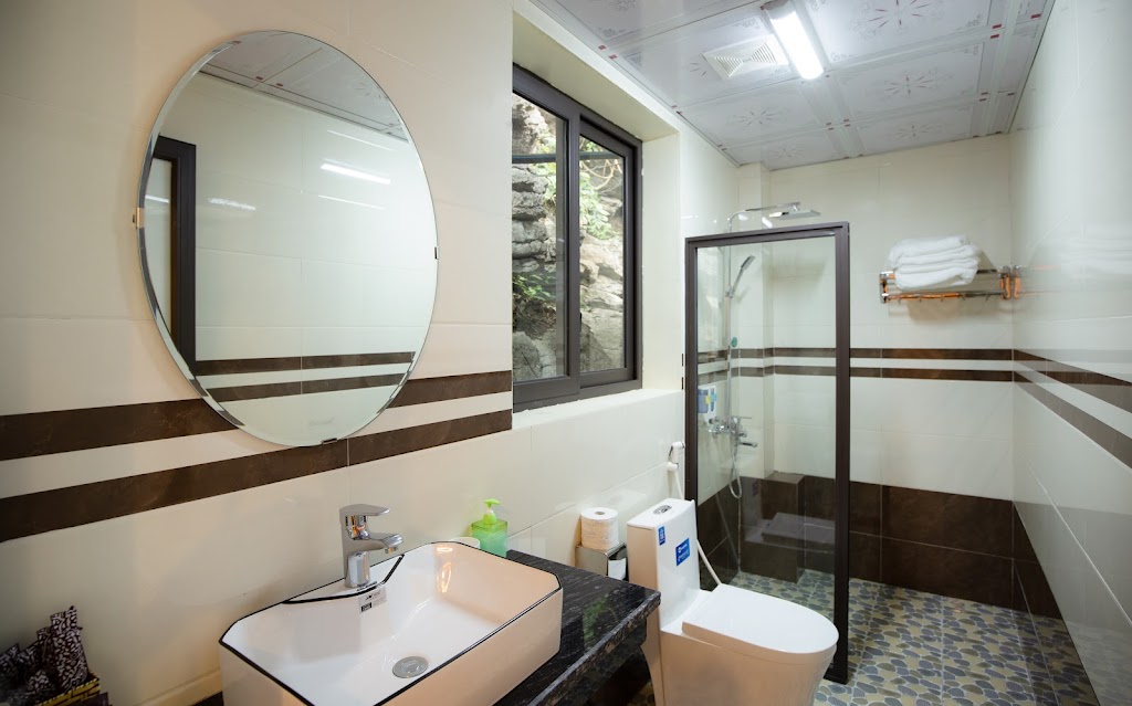 Hoang Long Riverside Homestay