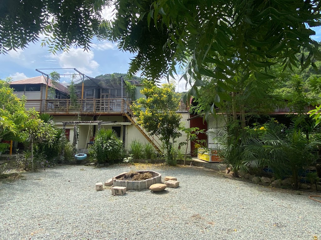 Homestay Hoa Núi