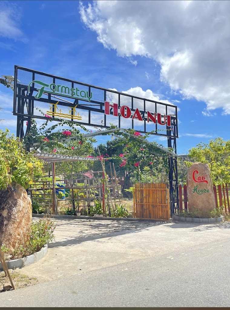 Homestay Hoa Núi