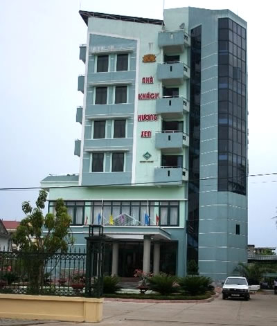 Huong Sen Hotel ( Khách Sạn Hương Sen )