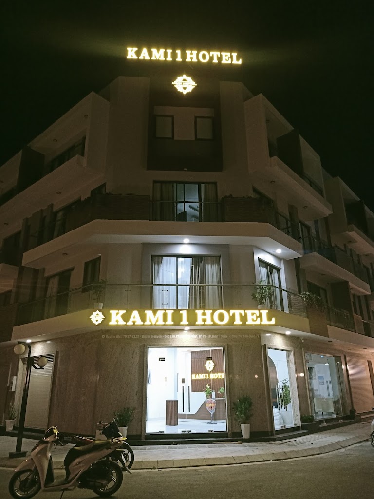 Kami Hotel 1