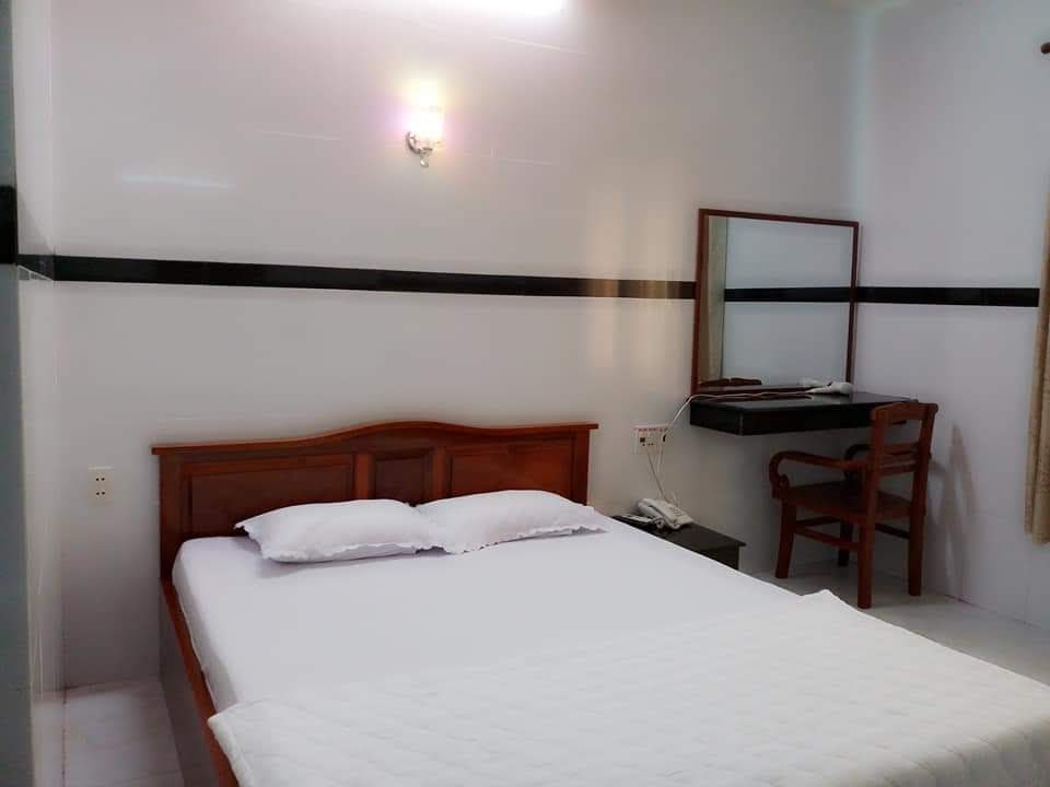 Khách Sạn Á Đông 2