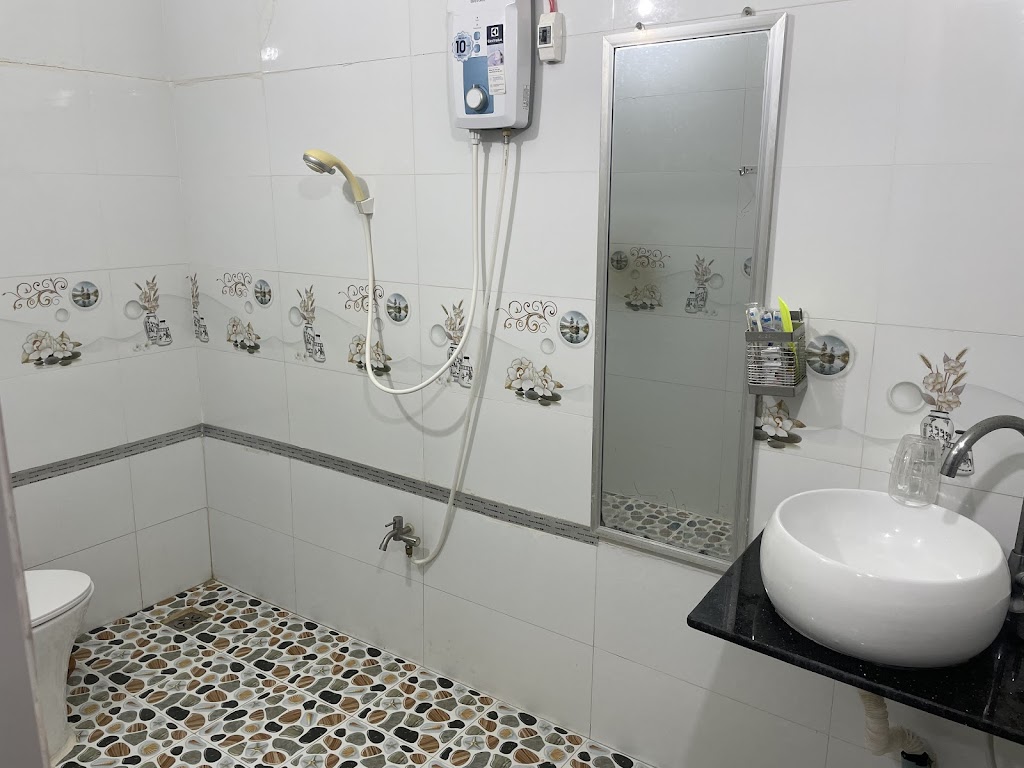Khách Sạn Cẩm Hà