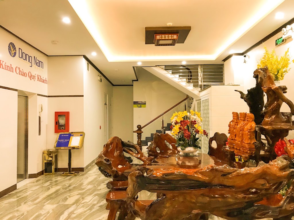 Khách Sạn Đông Nam