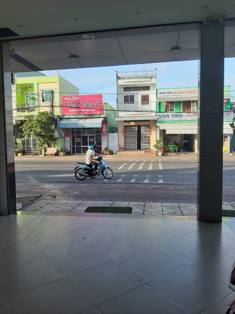 Khách Sạn Hòa Bình