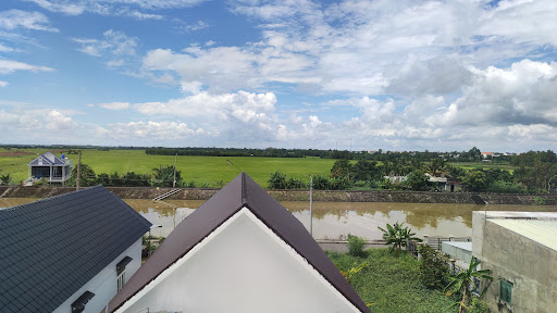Khách Sạn Huỳnh Lâm
