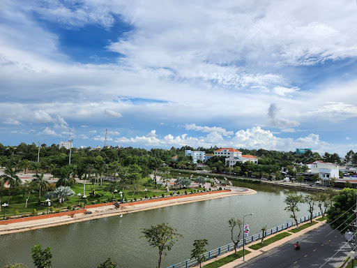 Khách sạn B.O.B