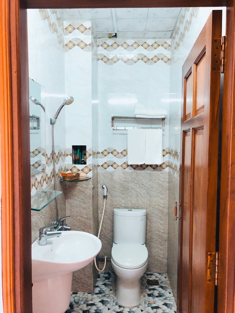 Khách sạn Đế Vương 2