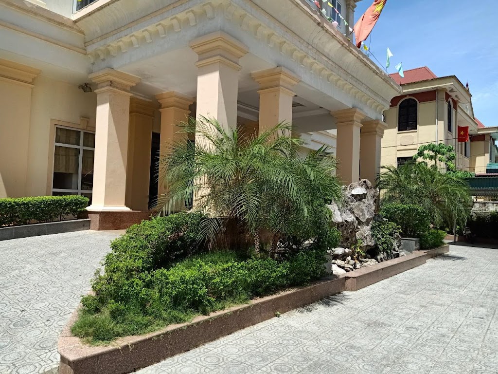 Khách sạn Hoà Bình