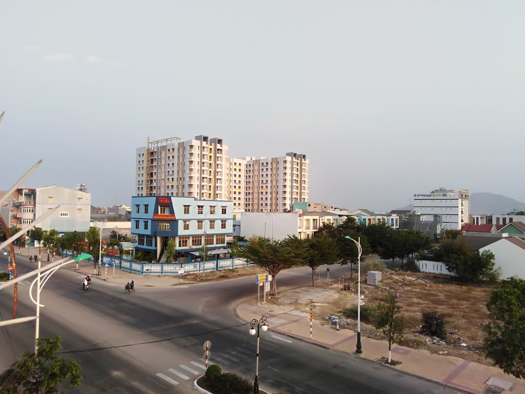 Khách sạn Phương Đông
