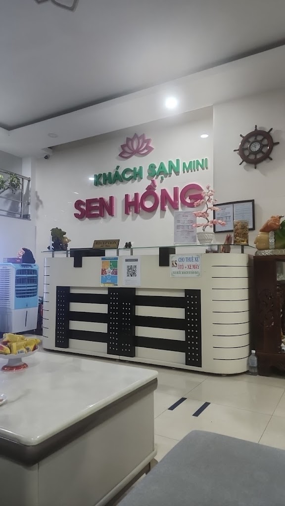 Khách sạn Sen Hồng