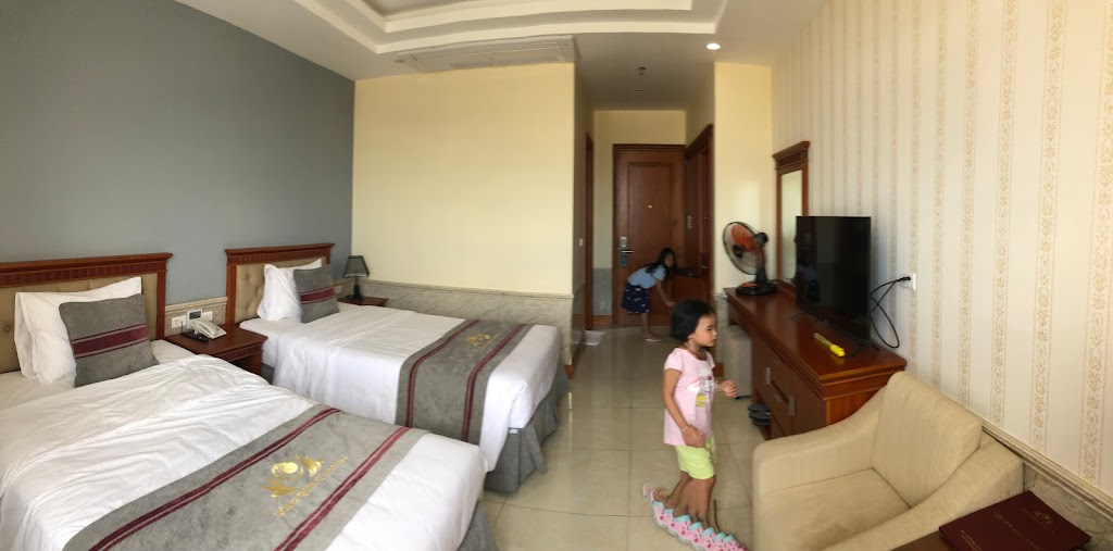 Khách sạn Sông Quỳnh