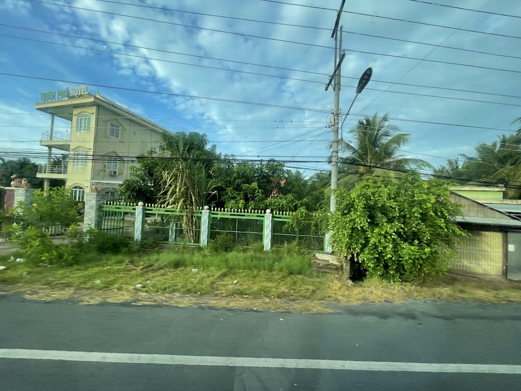 Khách sạn Thiên Phú