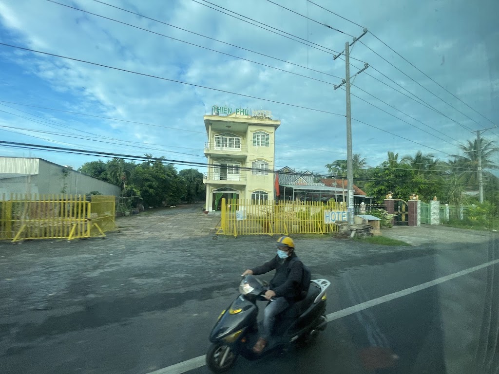 Khách sạn Thiên Phú