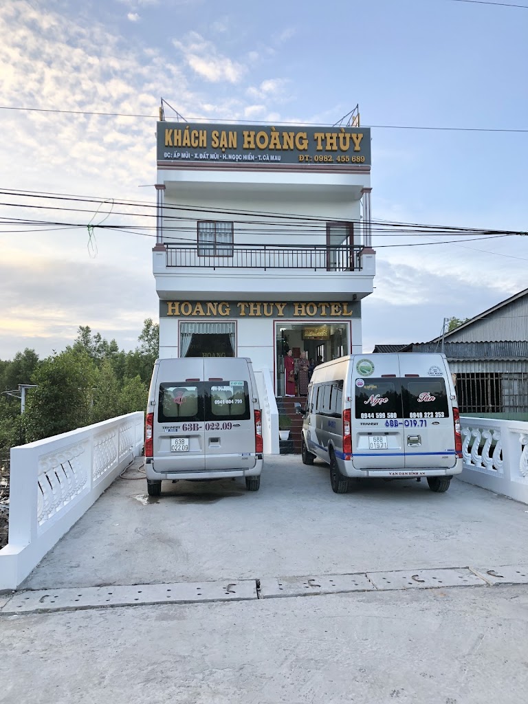 Khách sạn hoàng thuỳ