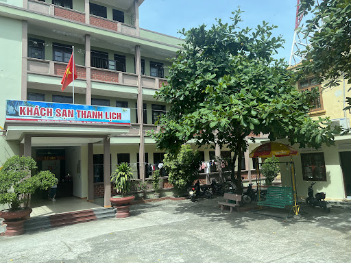 Khach sạn thanh lịch thiên cầm