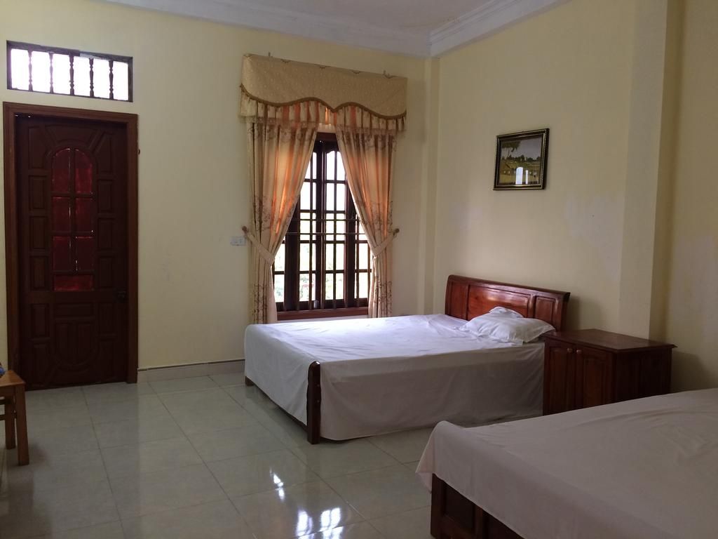 Lãng Khanh Hostel & Restaurant