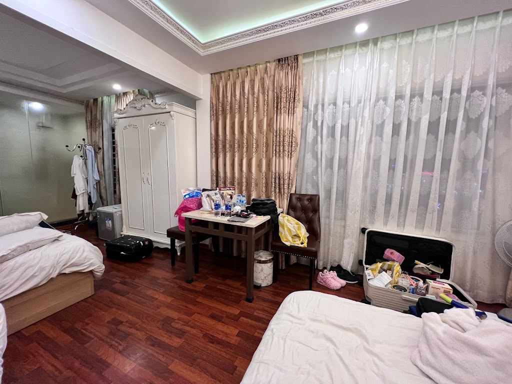 Louis Hotel Hotel
