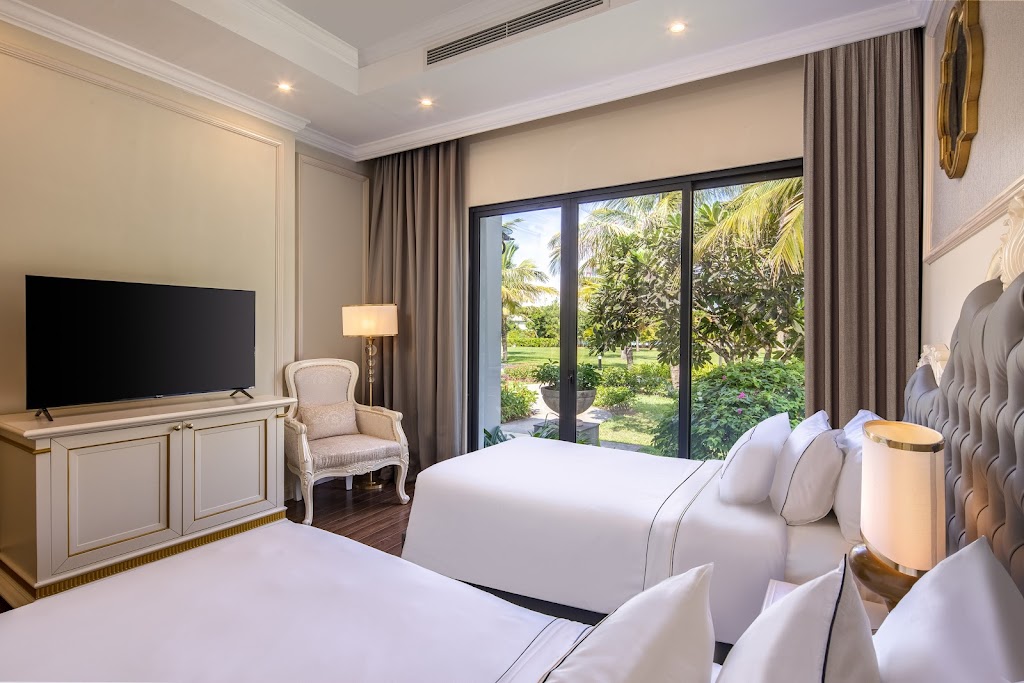 Meliá Vinpearl Cua Sot Beach Resort