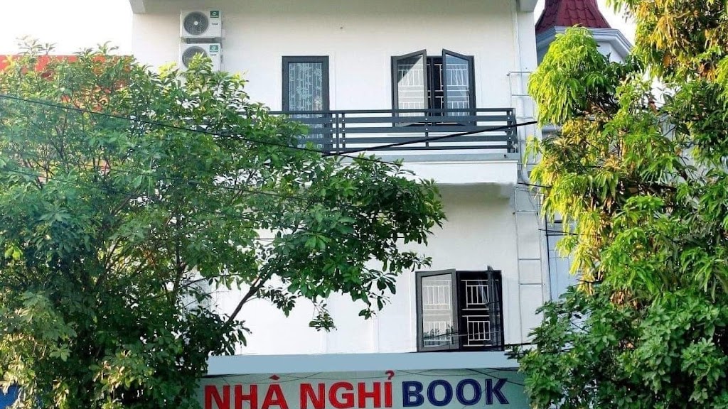 Nhà Nghỉ Book