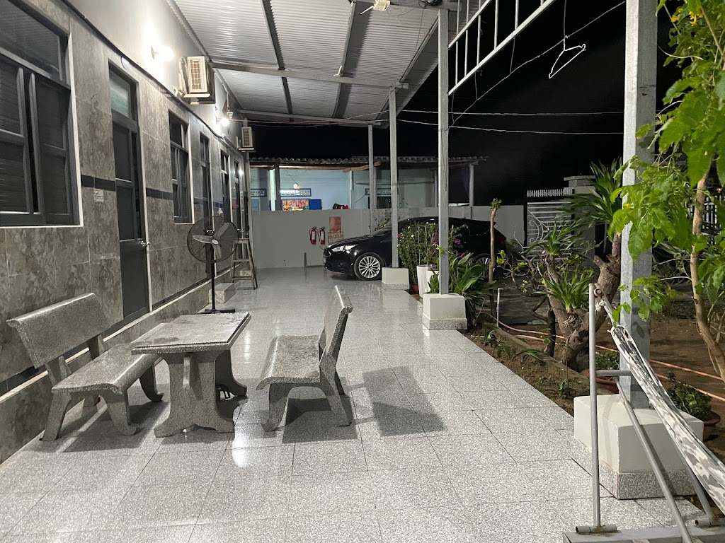 Nhà Nghỉ Quê Tôi