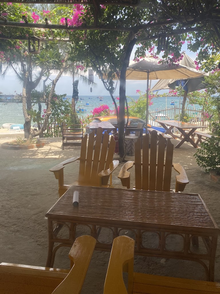Nhà Xinh Sơn Hải beach homestay