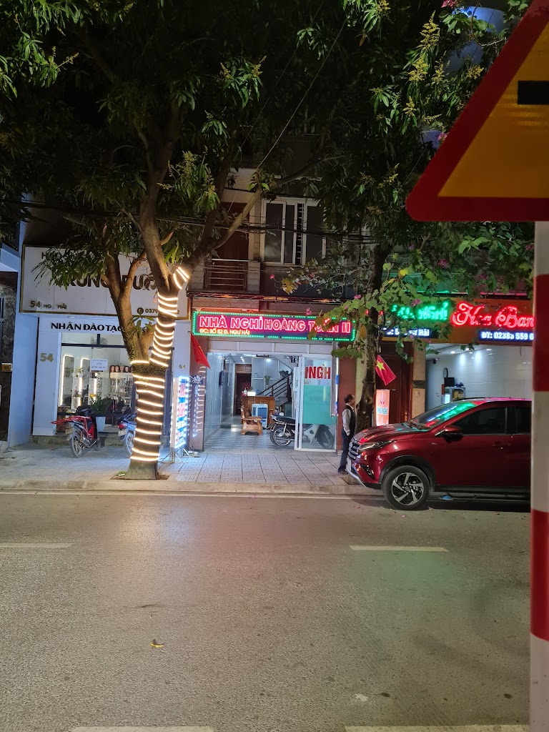 Nhà nghỉ Hoa Ban 2