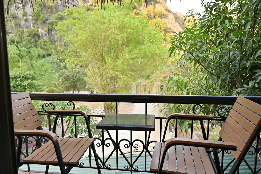 Ninh Hoa Retreat