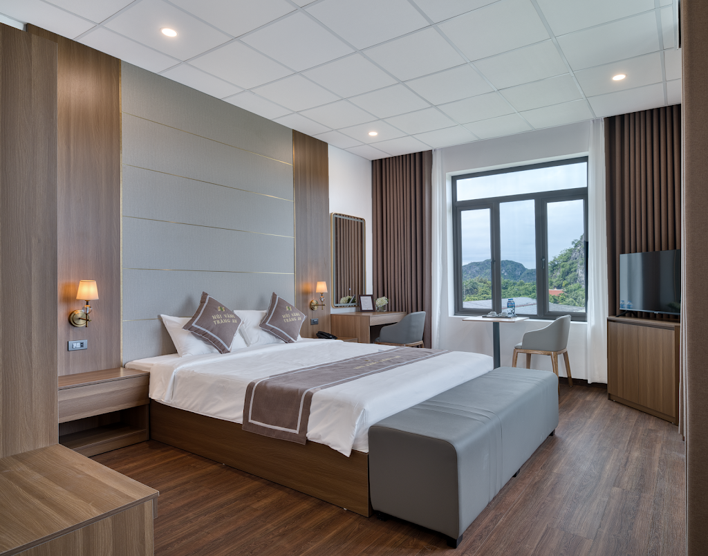 Núi Vàng Tràng An Hotel