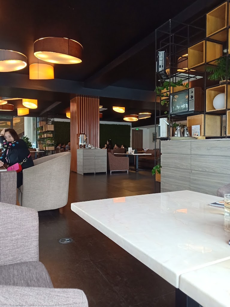 Phuong Dong Hotel