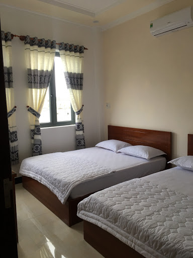 Quang Dũng Hotel