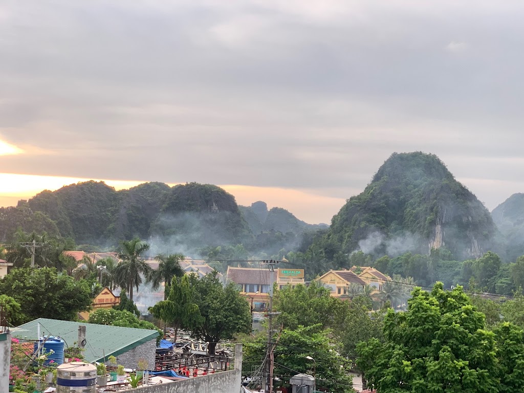 Tam Coc Harbor View Hotels