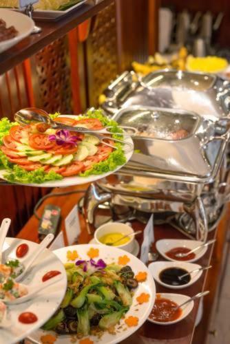 TamCoc Phoenix Hotel & Resort