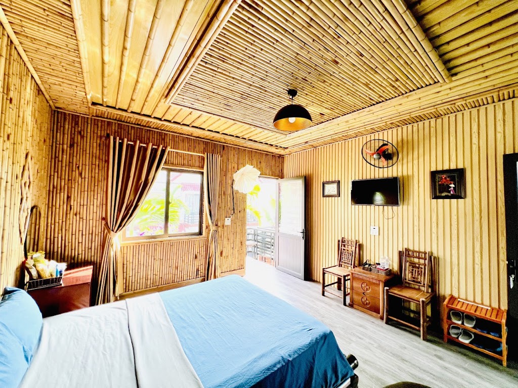 The Pineaple house