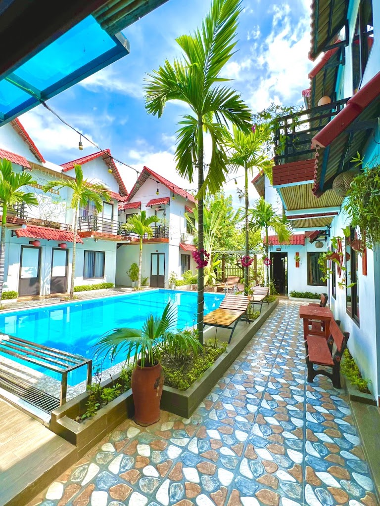 The Pineaple house