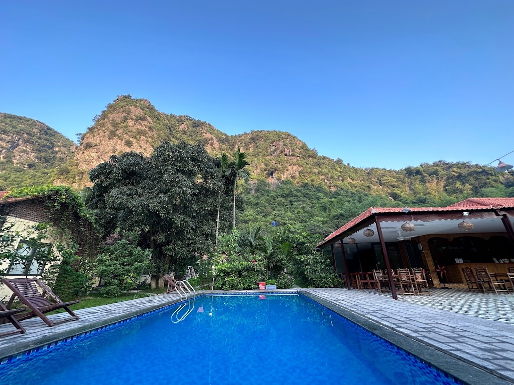 Trang An Retreat