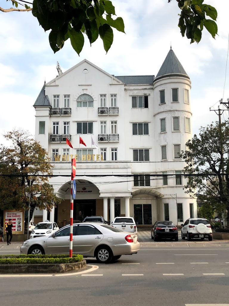 White Palace Hotel