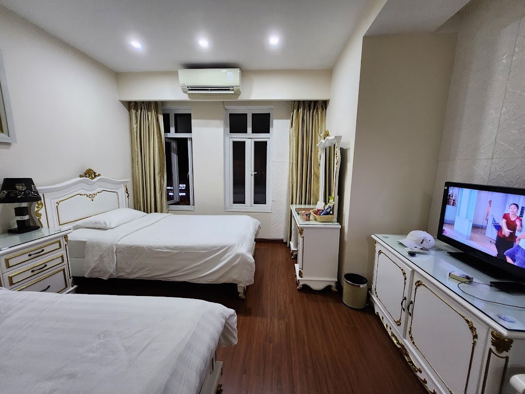 White Palace Hotel