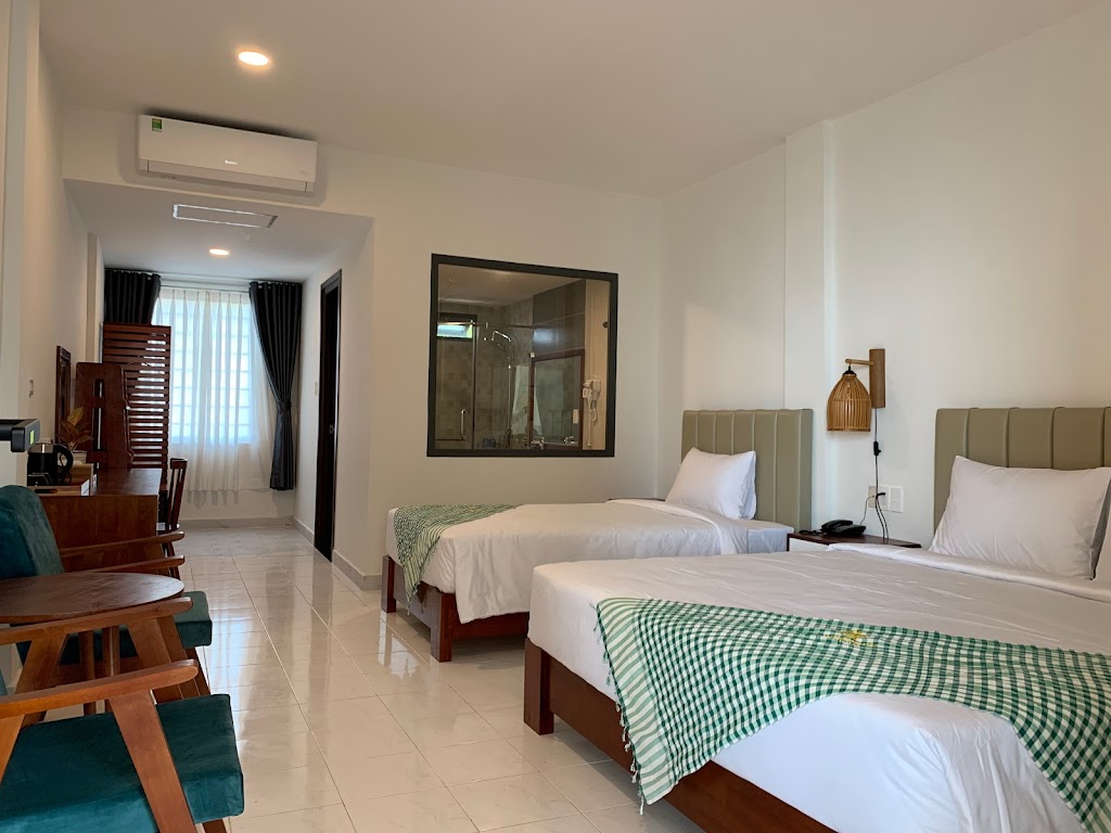 Wildbird Hotel