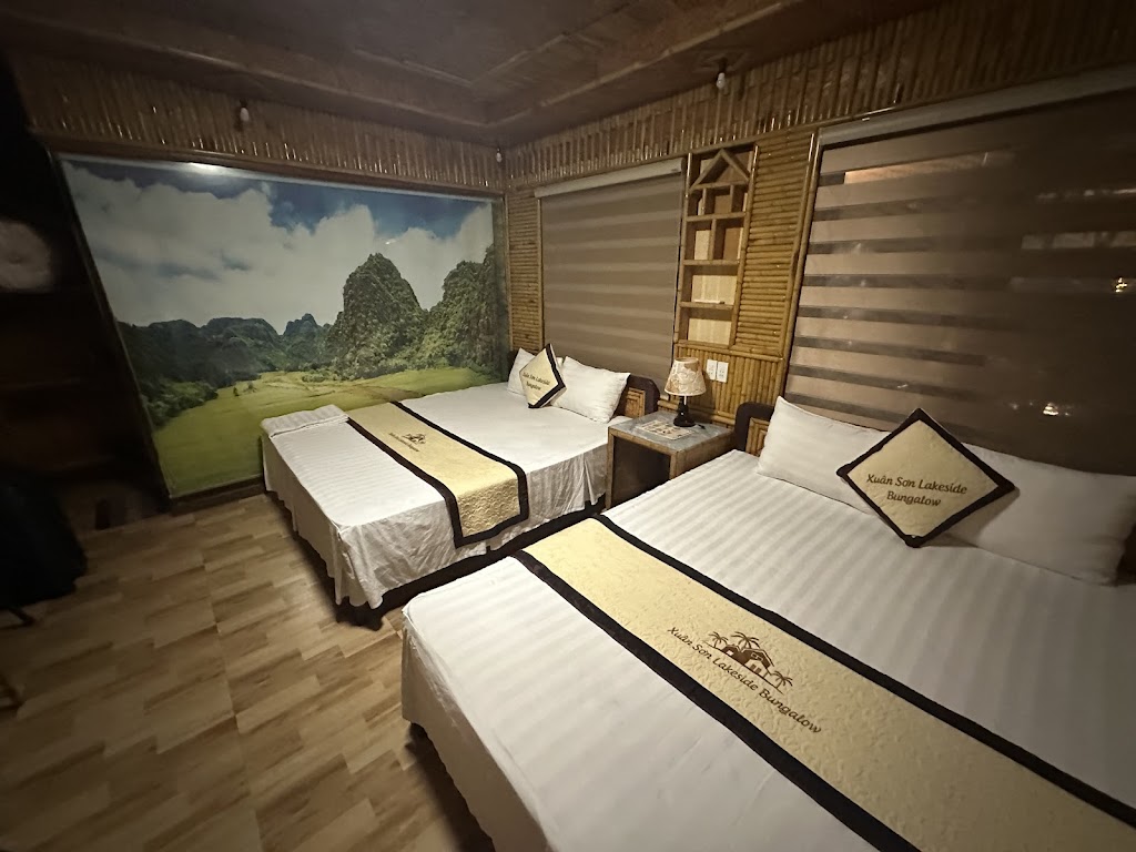 Xuan Son Lakeside Bungalow