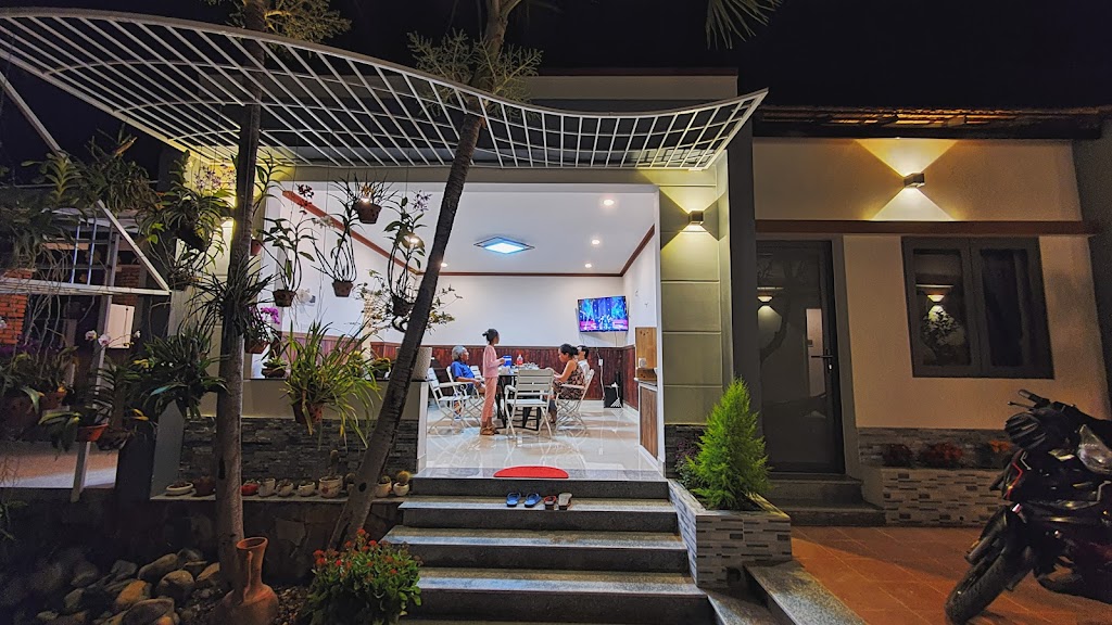 ngaunhien’s house