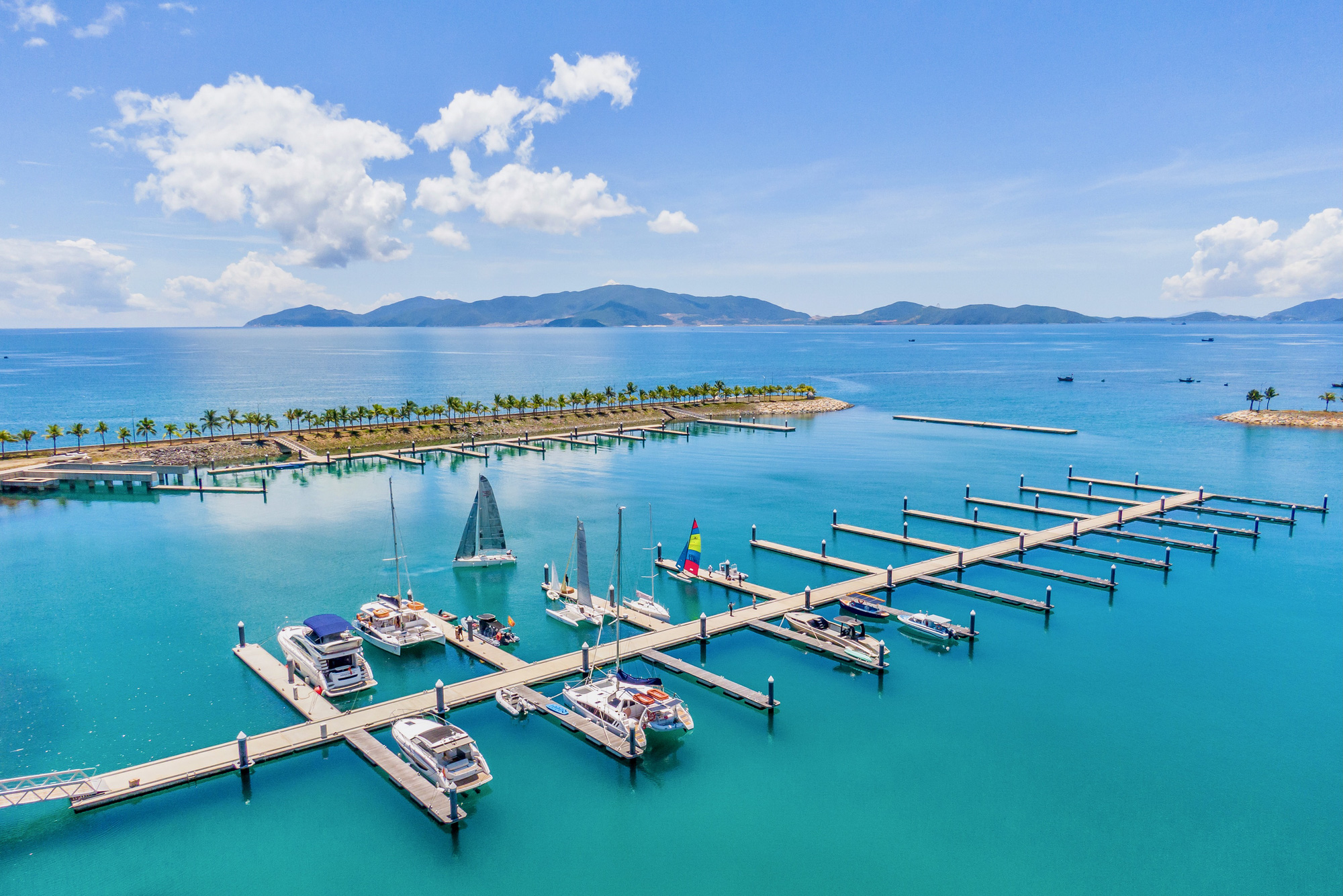 Bến du thuyền quốc tế đầu tiên ở Nha Trang – Khẳng định vị thế mới của du lịch biển Việt Nam
